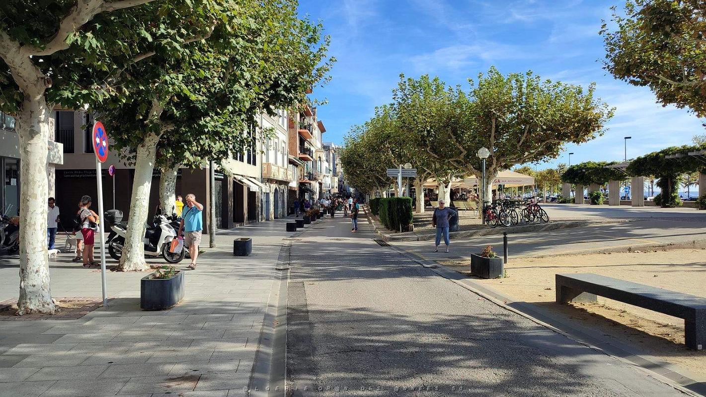 85 - Rosas - Paseo Maritime et Plage Nova.jpg